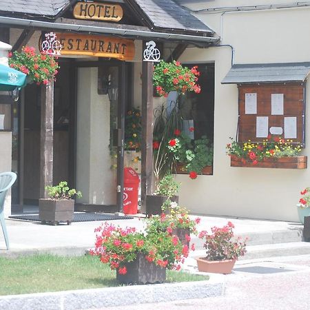 Hotel Restaurant De La Poste Saint-Colomban-des-Villards Bagian luar foto