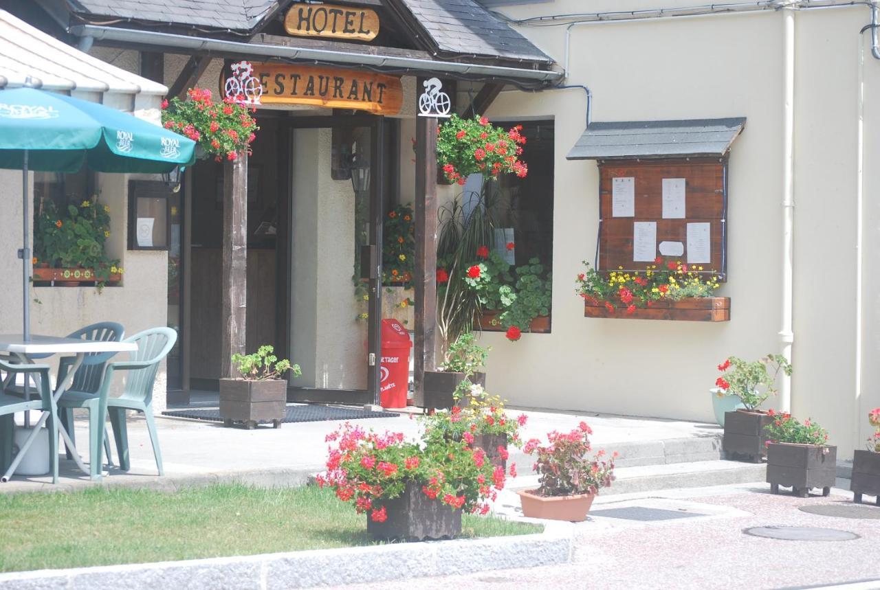 Hotel Restaurant De La Poste Saint-Colomban-des-Villards Bagian luar foto